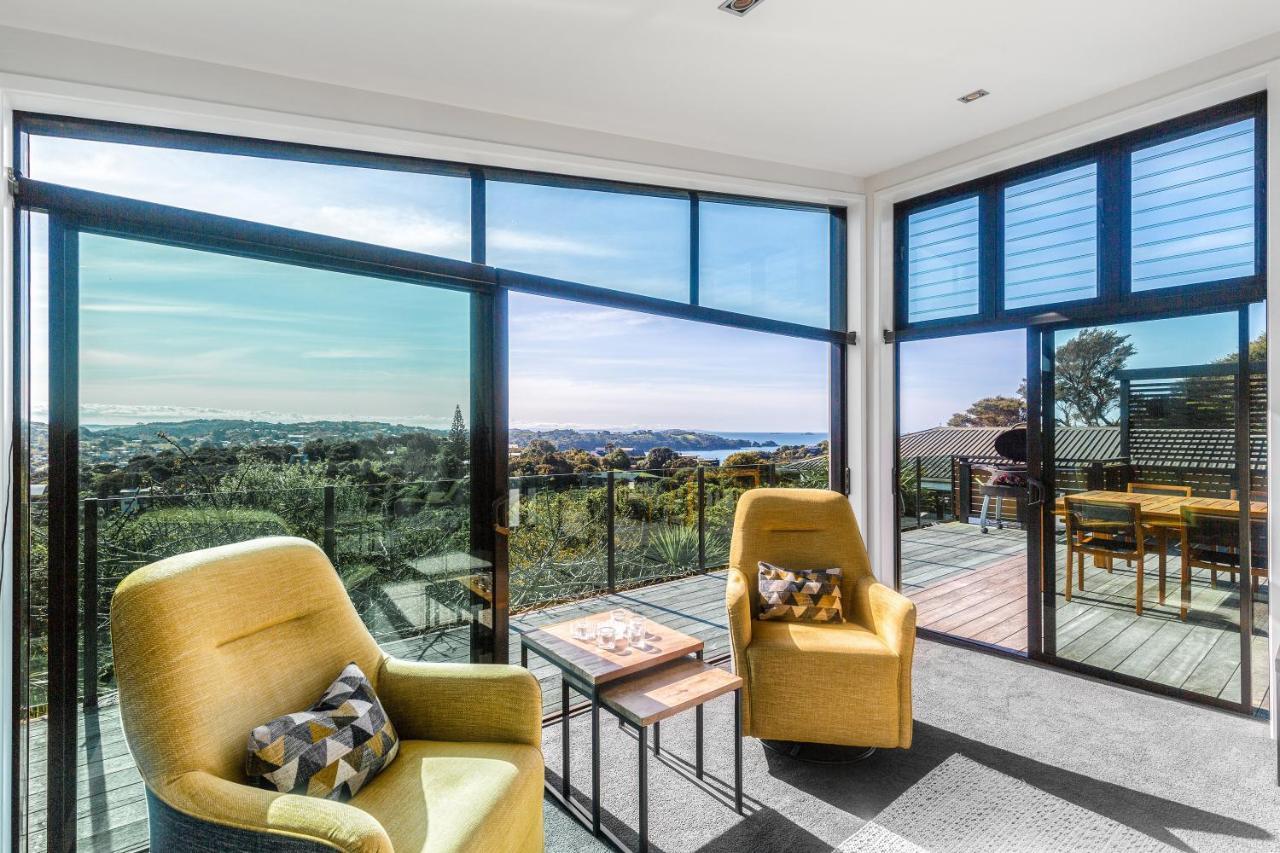 Villa Taonga With Sea Views By Waiheke Unlimited Oneroa Esterno foto